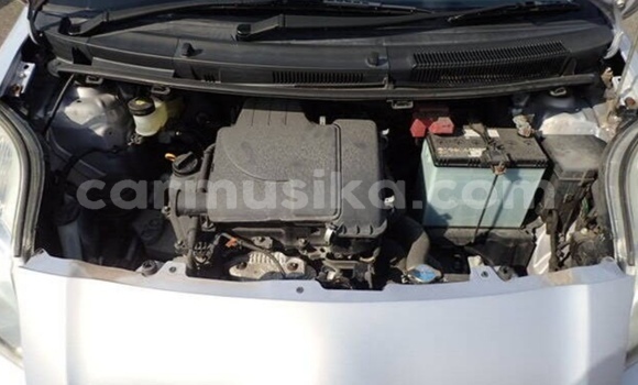 Acheter Occasion Voiture Toyota Vitz Gris à Beitbridge, Matabeleland South Acheter Occasion Voiture Toyota Vitz Gris à Beitbridge, Matabeleland South