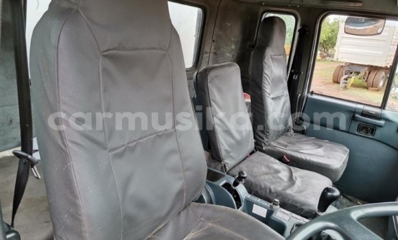 Acheter Occasion Utilitaire Nissan UD Blanc à Beitbridge, Matabeleland South Acheter Occasion Utilitaire Nissan UD Blanc à Beitbridge, Matabeleland South