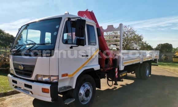 Acheter Occasion Utilitaire Nissan UD Blanc à Beitbridge, Matabeleland South Acheter Occasion Utilitaire Nissan UD Blanc à Beitbridge, Matabeleland South