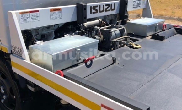 Acheter Occasion Utilitaire Isuzu FTR 850 Blanc à Beitbridge, Matabeleland South Acheter Occasion Utilitaire Isuzu FTR 850 Blanc à Beitbridge, Matabeleland South
