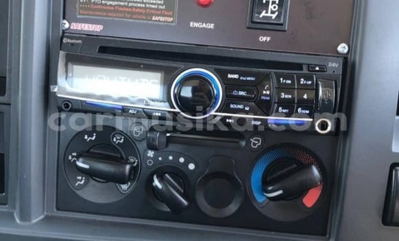 Acheter Occasion Utilitaire Isuzu FTR 850 Blanc à Beitbridge, Matabeleland South Acheter Occasion Utilitaire Isuzu FTR 850 Blanc à Beitbridge, Matabeleland South