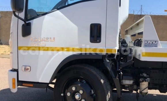 Acheter Occasion Utilitaire Isuzu FTR 850 Blanc à Beitbridge, Matabeleland South Acheter Occasion Utilitaire Isuzu FTR 850 Blanc à Beitbridge, Matabeleland South