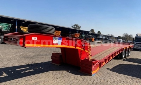Acheter Occasion Utilitaire Hino 300 Rouge à Beitbridge, Matabeleland South Acheter Occasion Utilitaire Hino 300 Rouge à Beitbridge, Matabeleland South