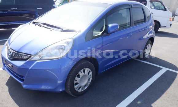 Nunua Ilio tumika Honda Fit Bluu Gari ndani ya Beitbridge nchini Matabeleland Kusini