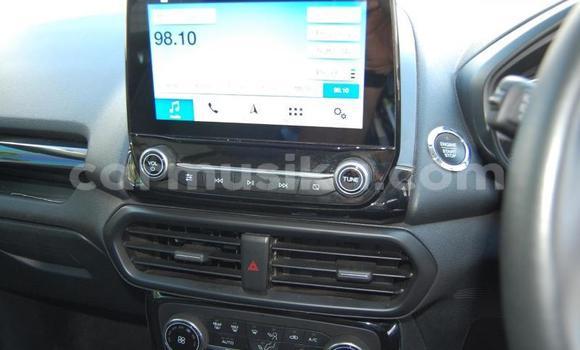 Nunua Ilio tumika Ford EcoSport Fedha Gari ndani ya Beitbridge nchini Matabeleland Kusini Nunua Ilio tumika Ford EcoSport Fedha Gari ndani ya Beitbridge nchini Matabeleland Kusini