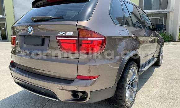 Tenga Tsaru BMW X5 Bhurawuni Mota in Beitbridge in Matabeleland South