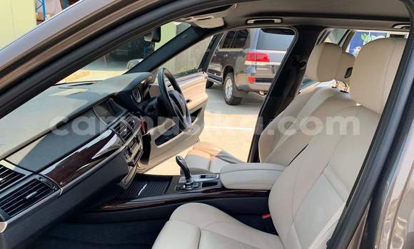 Acheter Occasion Voiture BMW X5 Marron à Beitbridge, Matabeleland South Acheter Occasion Voiture BMW X5 Marron à Beitbridge, Matabeleland South