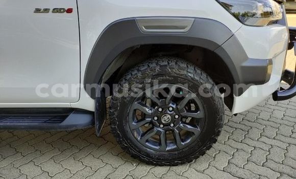 Nunua Ilio tumika Toyota Hilux Nyeupe Gari ndani ya Beitbridge nchini Matabeleland Kusini Nunua Ilio tumika Toyota Hilux Nyeupe Gari ndani ya Beitbridge nchini Matabeleland Kusini