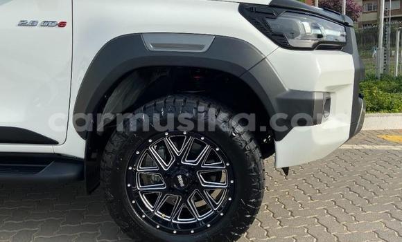 Buy Used Toyota Hilux White Car in Beitbridge in Matabeleland South Buy Used Toyota Hilux White Car in Beitbridge in Matabeleland South