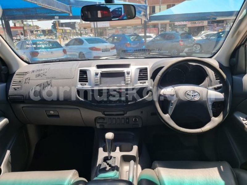 Big with watermark toyota hilux bulawayo bulawayo 27757