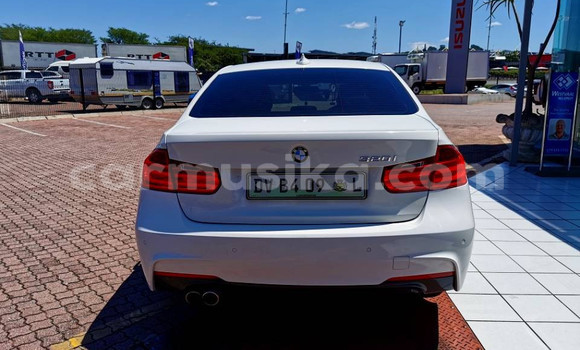 Nunua Ilio tumika BMW 3–Series Nyeupe Gari ndani ya Belvedere nchini Harare Nunua Ilio tumika BMW 3–Series Nyeupe Gari ndani ya Belvedere nchini Harare