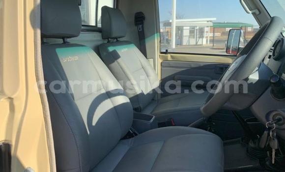 Acheter Occasion Voiture Toyota Fortuner Blanc à Beitbridge, Matabeleland South Acheter Occasion Voiture Toyota Fortuner Blanc à Beitbridge, Matabeleland South