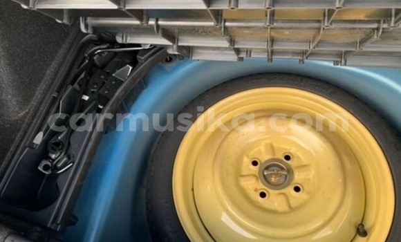 Acheter Occasion Voiture Toyota Runx Bleu à Beitbridge, Matabeleland South Acheter Occasion Voiture Toyota Runx Bleu à Beitbridge, Matabeleland South