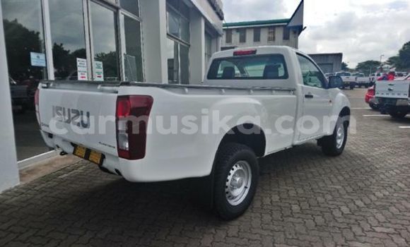 Nunua Ilio tumika Isuzu D–MAX Nyeupe Gari ndani ya Beitbridge nchini Matabeleland Kusini Nunua Ilio tumika Isuzu D–MAX Nyeupe Gari ndani ya Beitbridge nchini Matabeleland Kusini