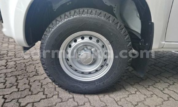 Nunua Ilio tumika Isuzu D–MAX Nyeupe Gari ndani ya Beitbridge nchini Matabeleland Kusini Nunua Ilio tumika Isuzu D–MAX Nyeupe Gari ndani ya Beitbridge nchini Matabeleland Kusini