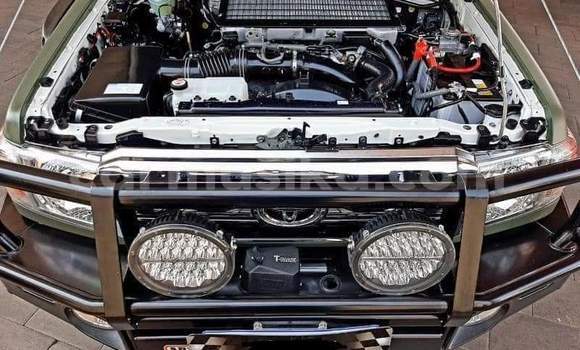 Acheter Occasion Voiture Toyota Land Cruiser Vert à Beitbridge, Matabeleland South Acheter Occasion Voiture Toyota Land Cruiser Vert à Beitbridge, Matabeleland South