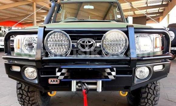 Acheter Occasion Voiture Toyota Land Cruiser Vert à Beitbridge, Matabeleland South Acheter Occasion Voiture Toyota Land Cruiser Vert à Beitbridge, Matabeleland South