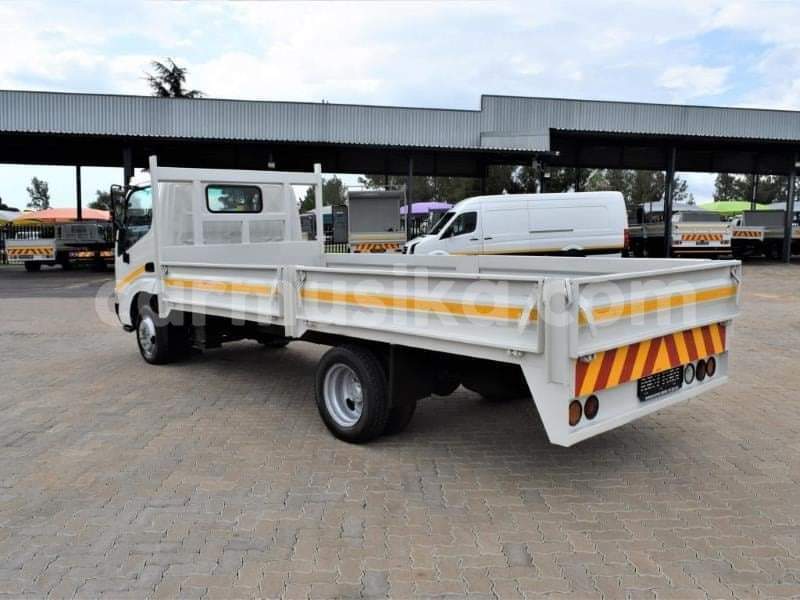 Big with watermark toyota dyna matabeleland south beitbridge 27770