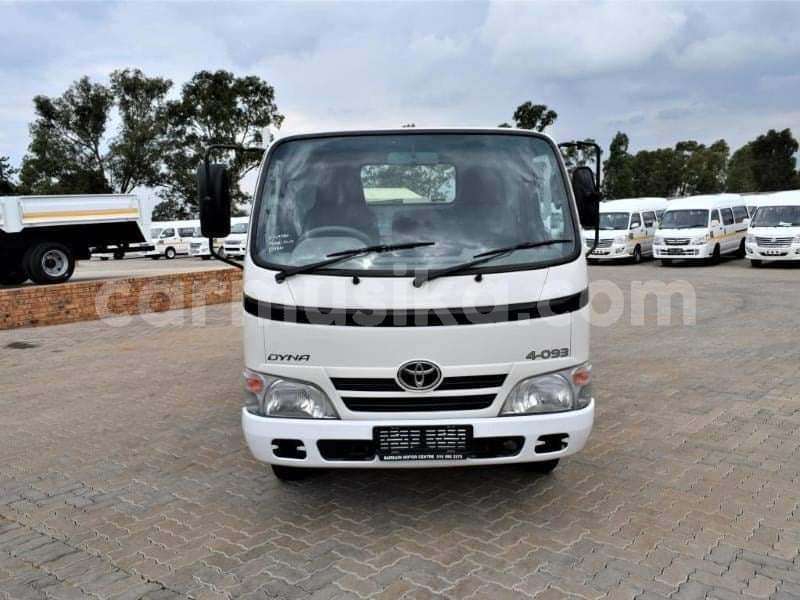 Big with watermark toyota dyna matabeleland south beitbridge 27770