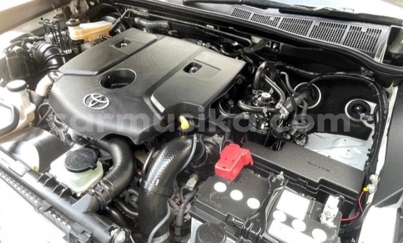 Tenga Tsaru Toyota Hilux Chena Mota in Beitbridge in Matabeleland South Tenga Tsaru Toyota Hilux Chena Mota in Beitbridge in Matabeleland South