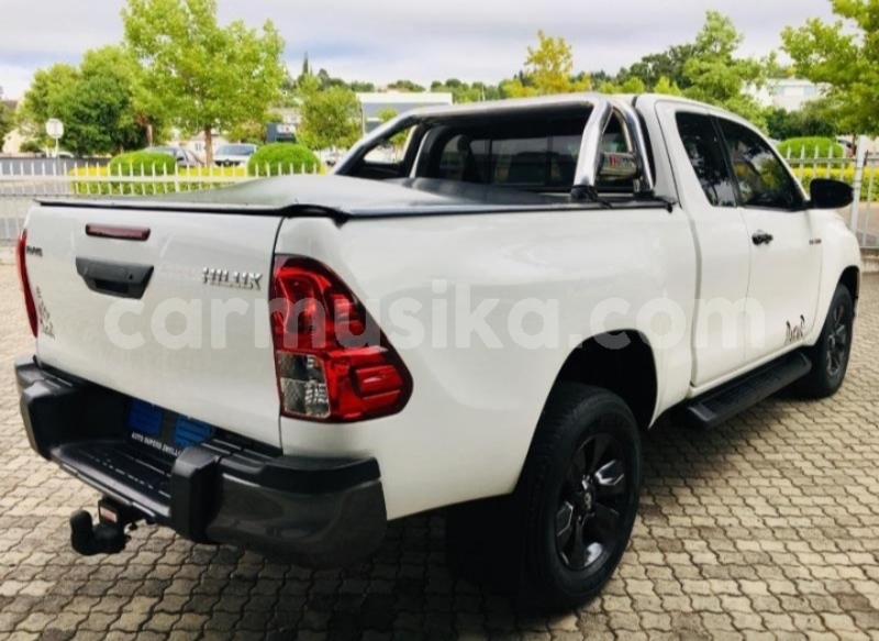 Big with watermark toyota hilux matabeleland south beitbridge 27785