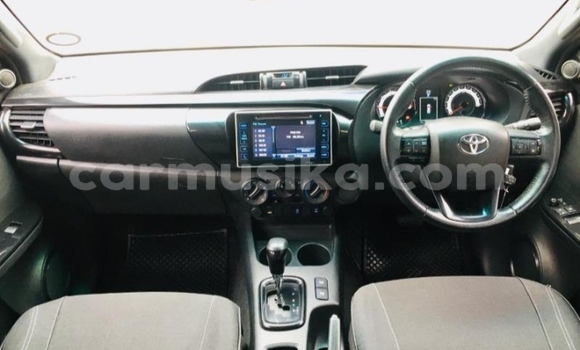 Tenga Tsaru Toyota Hilux Chena Mota in Beitbridge in Matabeleland South Tenga Tsaru Toyota Hilux Chena Mota in Beitbridge in Matabeleland South