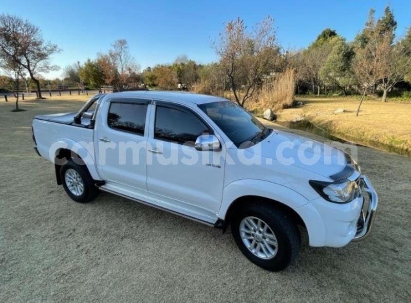 Big with watermark toyota hilux matabeleland south beitbridge 27786