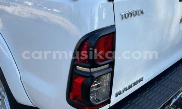 Acheter Occasion Voiture Toyota Hilux Blanc à Beitbridge, Matabeleland South Acheter Occasion Voiture Toyota Hilux Blanc à Beitbridge, Matabeleland South