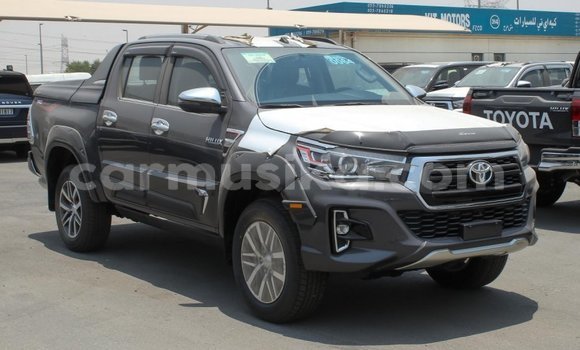 Buy Import Toyota Hilux Black Car in Import - Dubai in Harare Buy Import Toyota Hilux Black Car in Import - Dubai in Harare