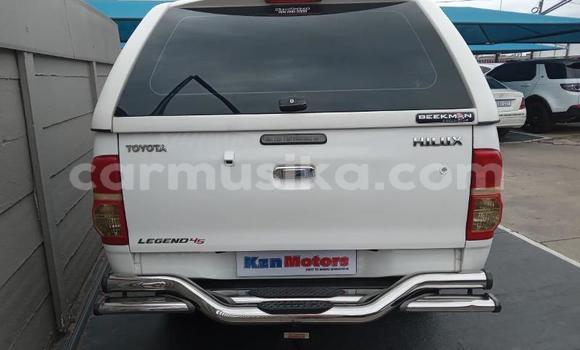 Acheter Occasion Voiture Toyota Hilux Blanc à Beitbridge, Matabeleland South Acheter Occasion Voiture Toyota Hilux Blanc à Beitbridge, Matabeleland South