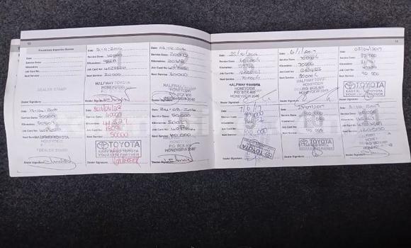 Acheter Occasion Voiture Toyota Hilux Blanc à Beitbridge, Matabeleland South Acheter Occasion Voiture Toyota Hilux Blanc à Beitbridge, Matabeleland South