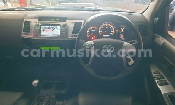 Acheter Occasion Voiture Toyota Hilux Blanc à Beitbridge, Matabeleland South Acheter Occasion Voiture Toyota Hilux Blanc à Beitbridge, Matabeleland South