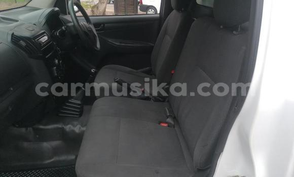 Acheter Occasion Voiture Isuzu KB Blanc à Beitbridge, Matabeleland South Acheter Occasion Voiture Isuzu KB Blanc à Beitbridge, Matabeleland South