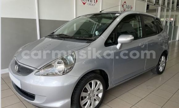 Buy Used Honda Jazz Silver Car in Beitbridge in Matabeleland South Buy Used Honda Jazz Silver Car in Beitbridge in Matabeleland South