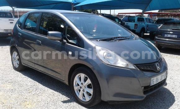 Tenga Tsaru Honda Jazz Sirivha Mota in Belvedere in Harare