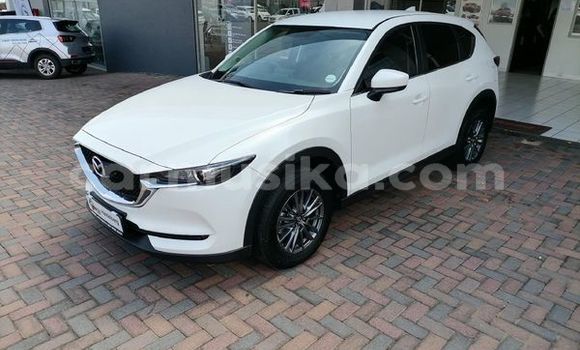 Nunua Ilio tumika Mazda CX-5 Nyeupe Gari ndani ya Beitbridge nchini Matabeleland Kusini