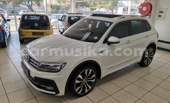 Tenga Tsaru Volkswagen Tiguan Chena Mota in Beitbridge in Matabeleland South