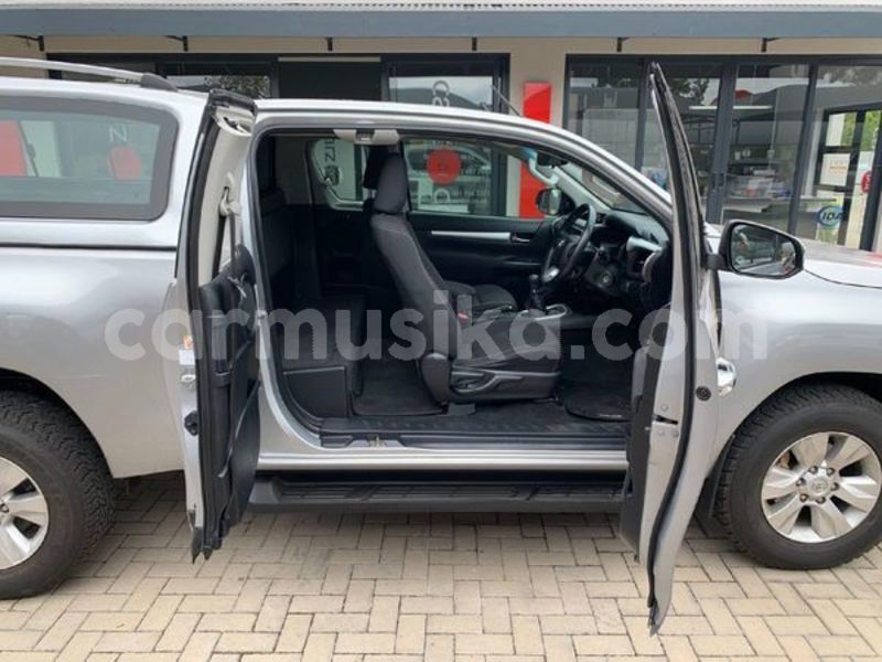 Big with watermark toyota hilux bulawayo bulawayo 27806