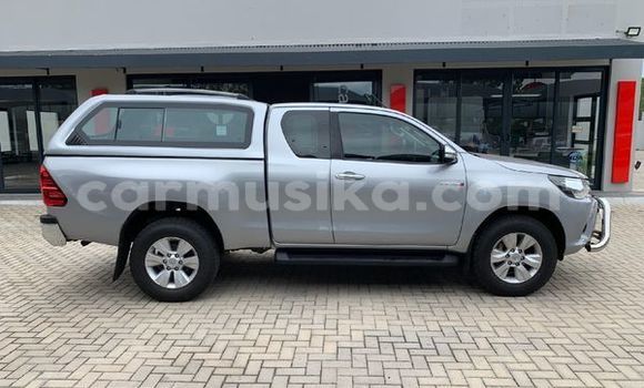 Nunua Ilio tumika Toyota Hilux Fedha Gari ndani ya Bulawayo nchini Bulawayo Nunua Ilio tumika Toyota Hilux Fedha Gari ndani ya Bulawayo nchini Bulawayo