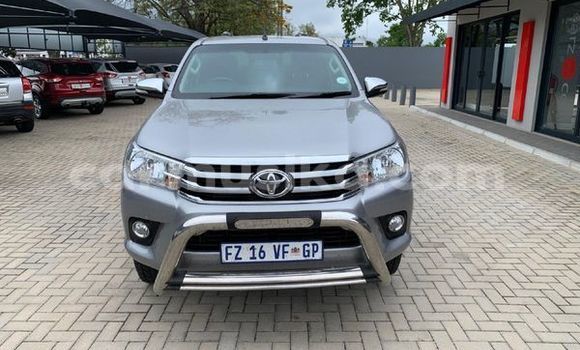 Nunua Ilio tumika Toyota Hilux Fedha Gari ndani ya Bulawayo nchini Bulawayo Nunua Ilio tumika Toyota Hilux Fedha Gari ndani ya Bulawayo nchini Bulawayo