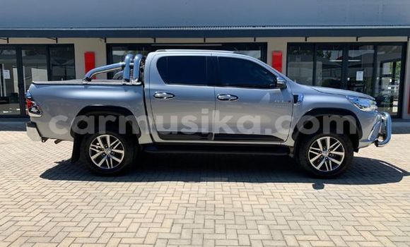 Buy Used Toyota Hilux Silver Car in Beitbridge in Matabeleland South Buy Used Toyota Hilux Silver Car in Beitbridge in Matabeleland South