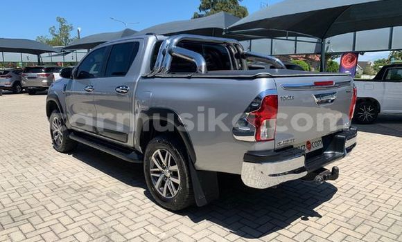 Buy Used Toyota Hilux Silver Car in Beitbridge in Matabeleland South Buy Used Toyota Hilux Silver Car in Beitbridge in Matabeleland South