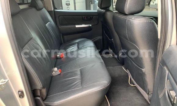 Buy Used Toyota Hilux Silver Car in Beitbridge in Matabeleland South Buy Used Toyota Hilux Silver Car in Beitbridge in Matabeleland South