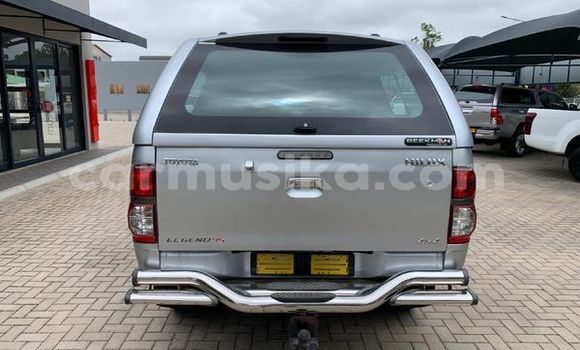 Buy Used Toyota Hilux Silver Car in Beitbridge in Matabeleland South Buy Used Toyota Hilux Silver Car in Beitbridge in Matabeleland South