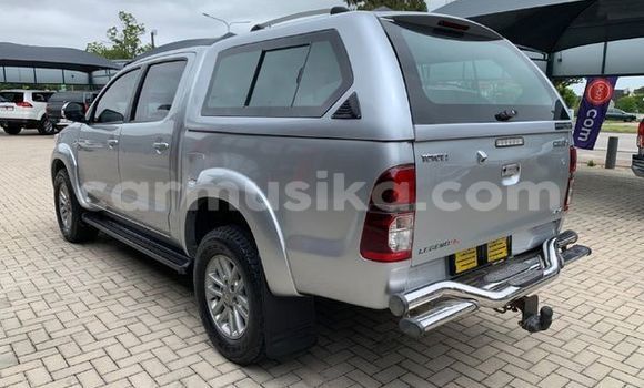 Buy Used Toyota Hilux Silver Car in Beitbridge in Matabeleland South Buy Used Toyota Hilux Silver Car in Beitbridge in Matabeleland South