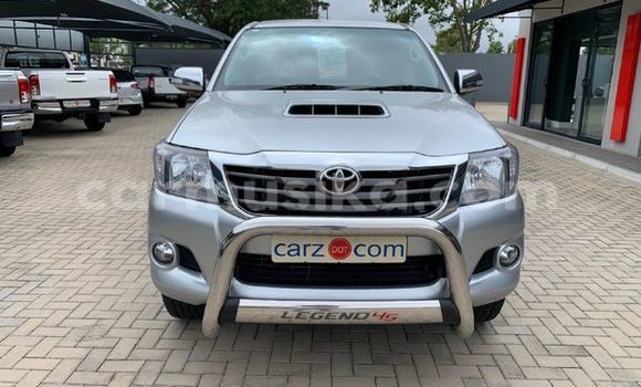 Buy Used Toyota Hilux Silver Car in Beitbridge in Matabeleland South Buy Used Toyota Hilux Silver Car in Beitbridge in Matabeleland South
