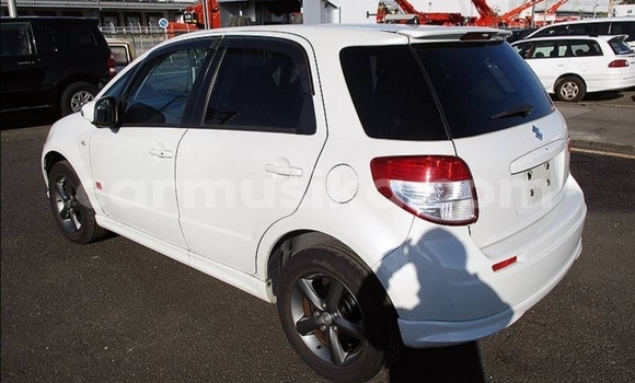 Nunua Ilio tumika Suzuki SX4 Nyeupe Gari ndani ya Beitbridge nchini Matabeleland Kusini Nunua Ilio tumika Suzuki SX4 Nyeupe Gari ndani ya Beitbridge nchini Matabeleland Kusini