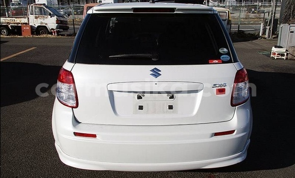 Nunua Ilio tumika Suzuki SX4 Nyeupe Gari ndani ya Beitbridge nchini Matabeleland Kusini Nunua Ilio tumika Suzuki SX4 Nyeupe Gari ndani ya Beitbridge nchini Matabeleland Kusini