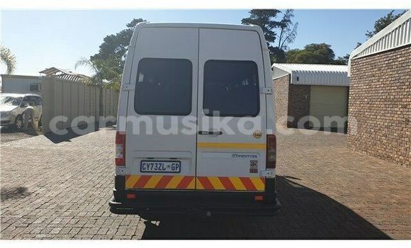 Acheter Occasion Voiture Mercedes‒Benz S–Class Blanc à Beitbridge, Matabeleland South Acheter Occasion Voiture Mercedes‒Benz S–Class Blanc à Beitbridge, Matabeleland South