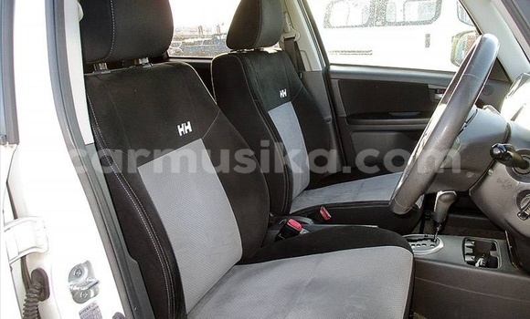 Nunua Ilio tumika Suzuki SX4 Nyeupe Gari ndani ya Beitbridge nchini Matabeleland Kusini Nunua Ilio tumika Suzuki SX4 Nyeupe Gari ndani ya Beitbridge nchini Matabeleland Kusini